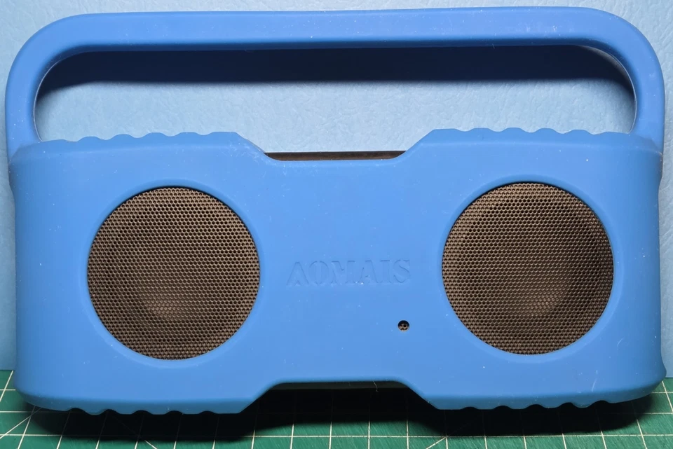 Altavoz Bluetooth Impermeable Aomais Sport II IPX7 - Usado Foto 2 de 4