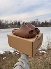 Men s Adidas Yeezy Slide Flax US 6 Brand New Never Worn W/Box