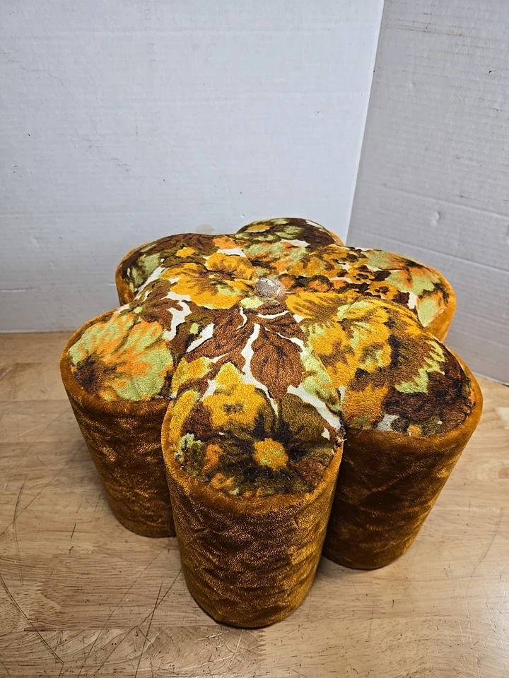 Taburete Flower Power 1969 reposapiés retro boho Foto 3 de 4