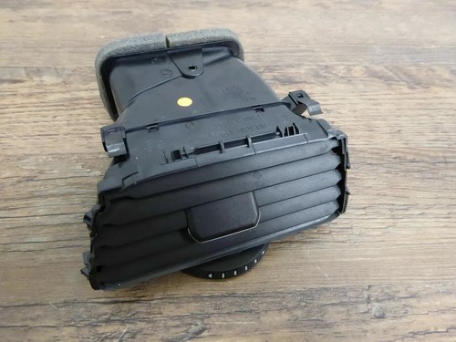 VW Golf VII 7 5G GTI Luftdüse Luftströmer Schwarz 5GM819704 A Bj.2015