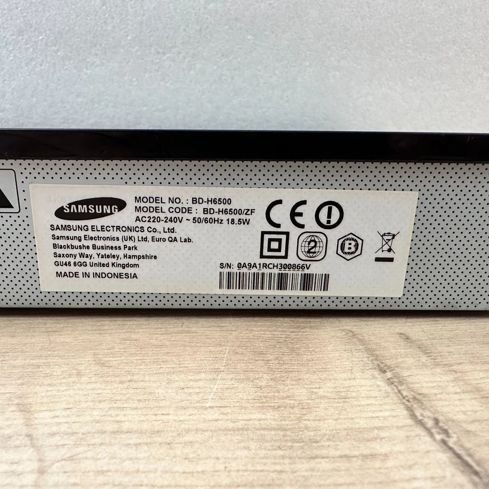 Lecteur Blu-ray 3D Samsung BD-H6500/ZF Wi-Fi HDMI Smart TV 4K Upscaling Noir - Photo 2/4