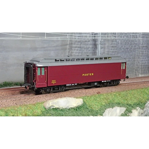 Micro-modèle REE VB 252 - Voiture Postale OCEM 16m, Pez Brun PTT - Neuf En Boîte