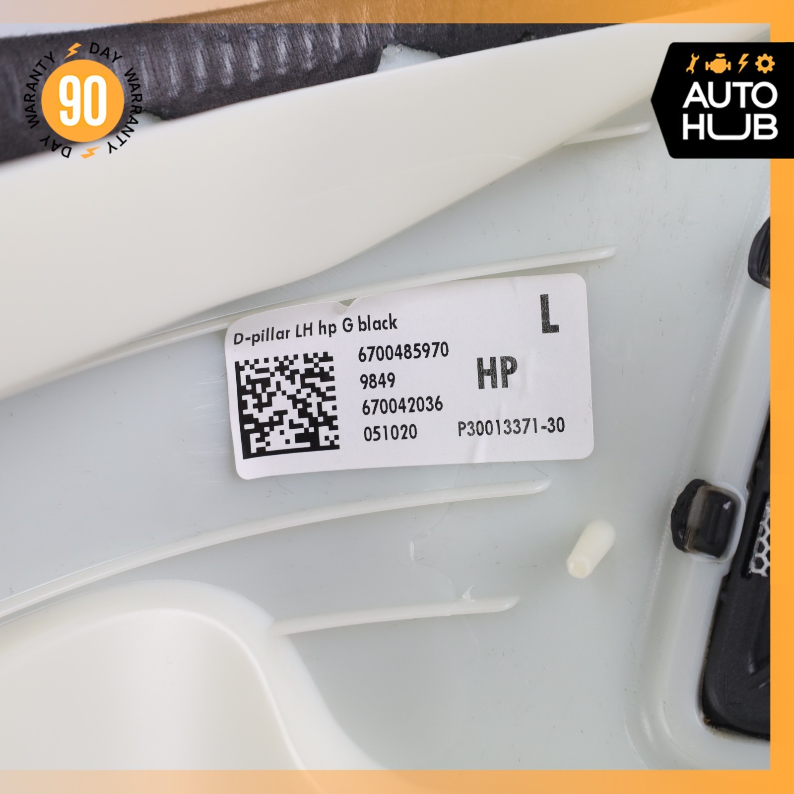 17-24 Maserati Levante M161 Rear Left Side D-Pillar Cover Trim 6700485970 OEM