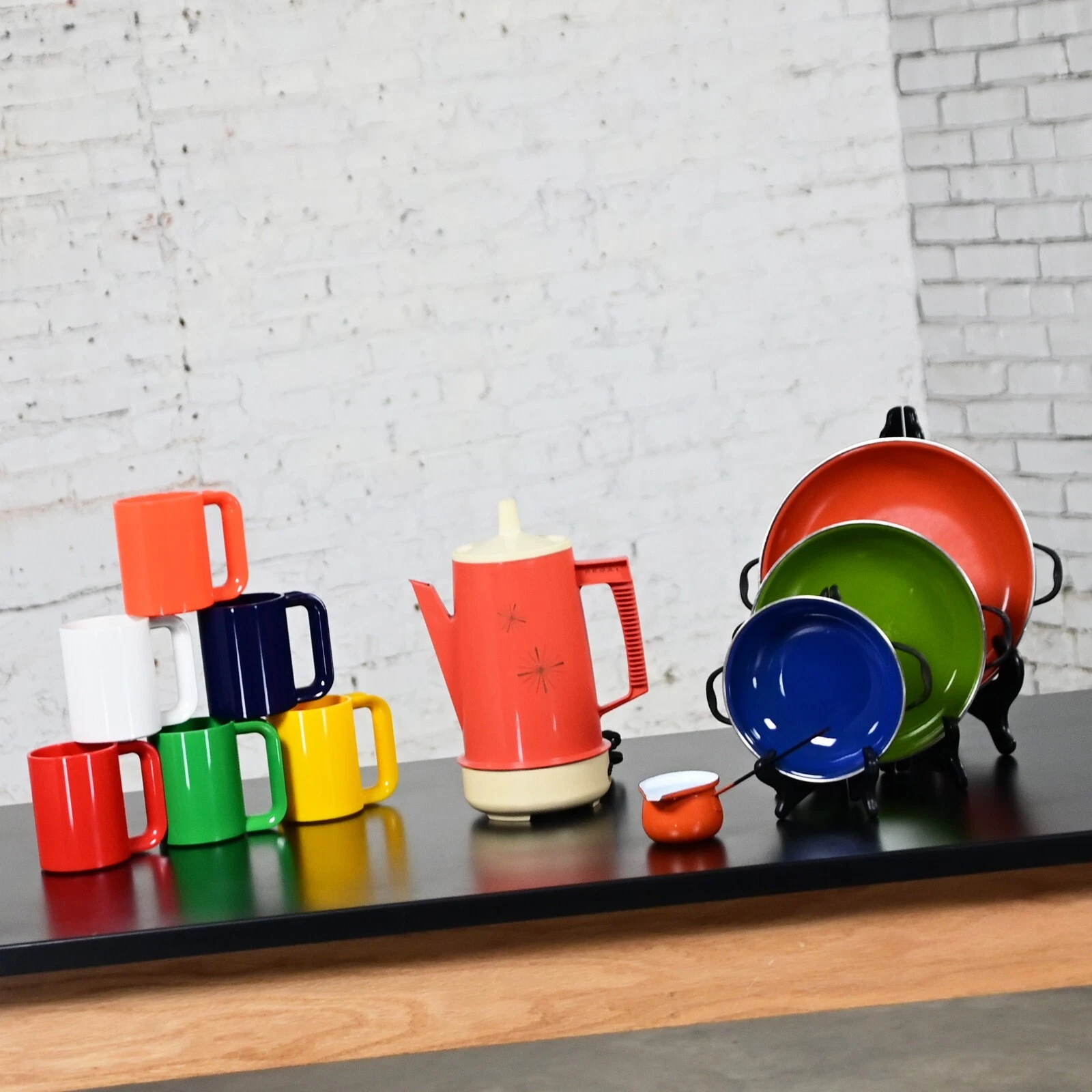 MCM Enameled Cookware Orange Regal Poly Perk Coffee Pot & 6 Plastic Mugs, a Set