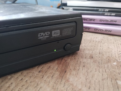 Freecom Classic Series DVD+/-RW External Drive with discs USB - Photo 7/9