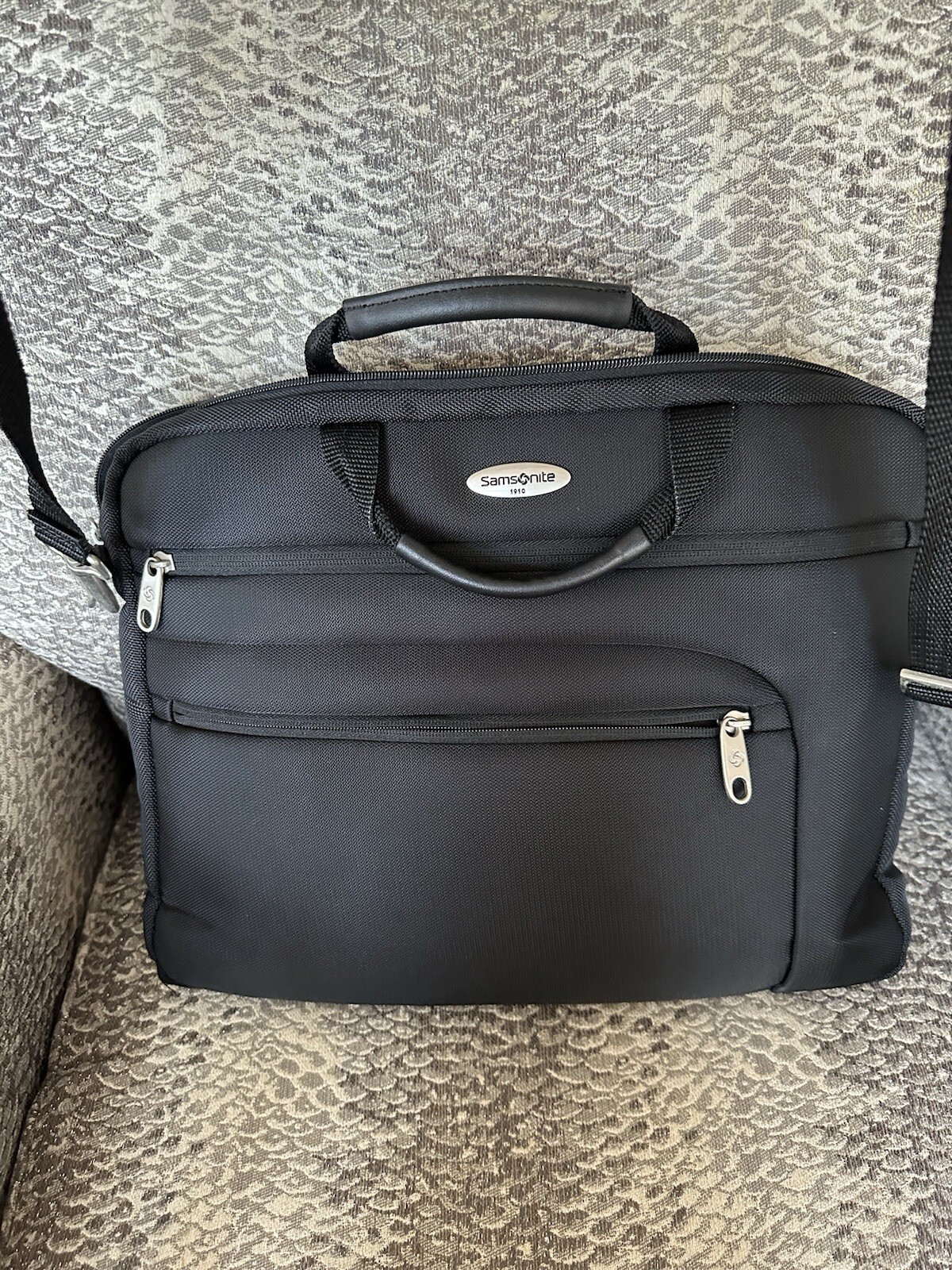 Samsonite Classic Leather Toploader Briefcase in … - image 1