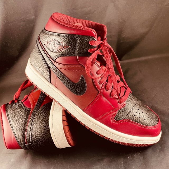 jordan 1 banned reverse