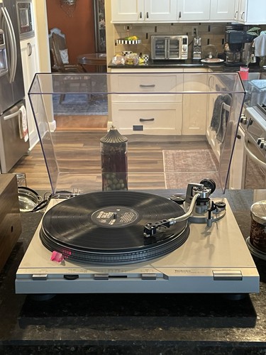 technics turntable direct drive SL-D3  Fully Functional Super Sound Clean Shure