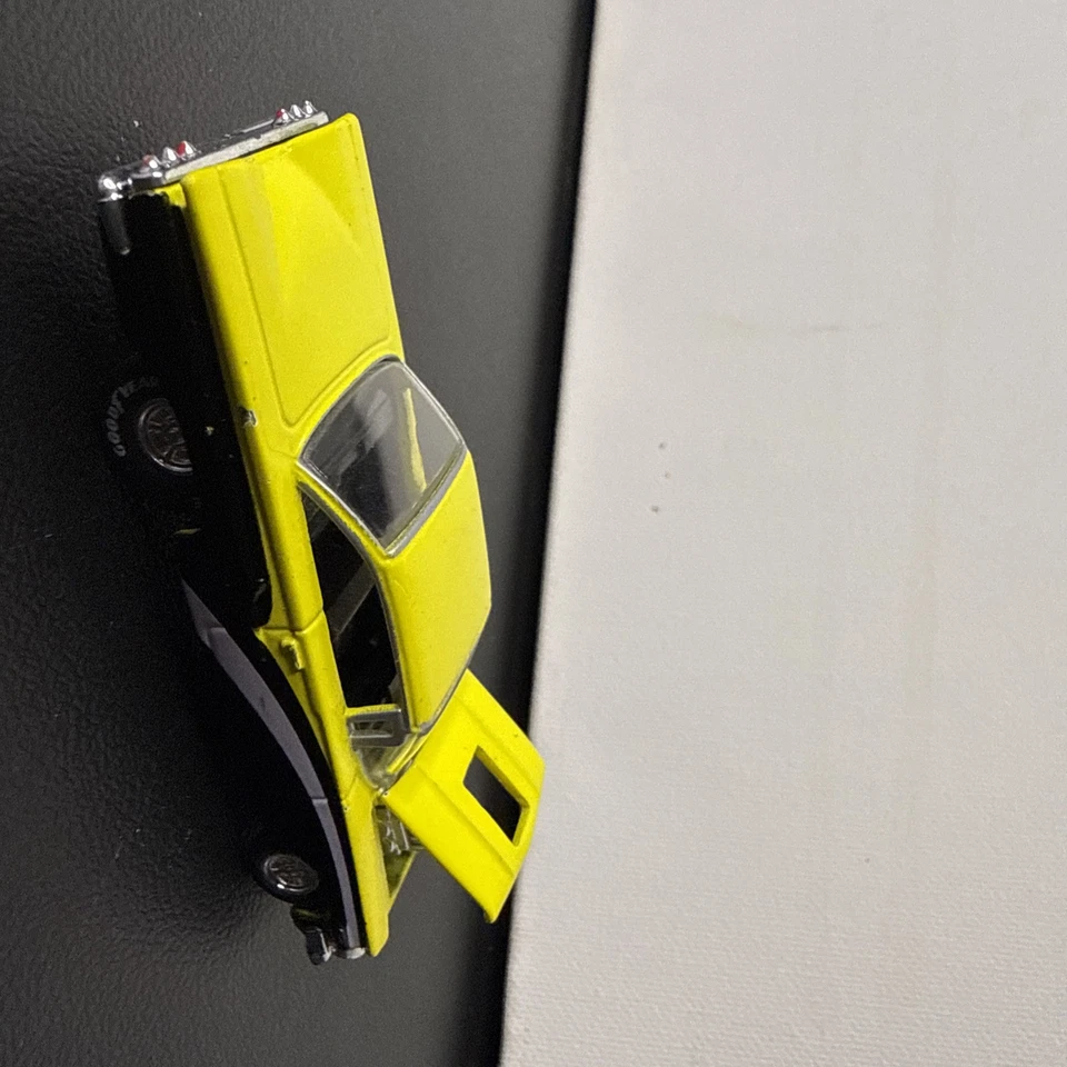 1997 Racing Champions '60 CHEVY IMPALA Yellow & Black Hot Rod Magazine Issue #89 - Image 4 of 4