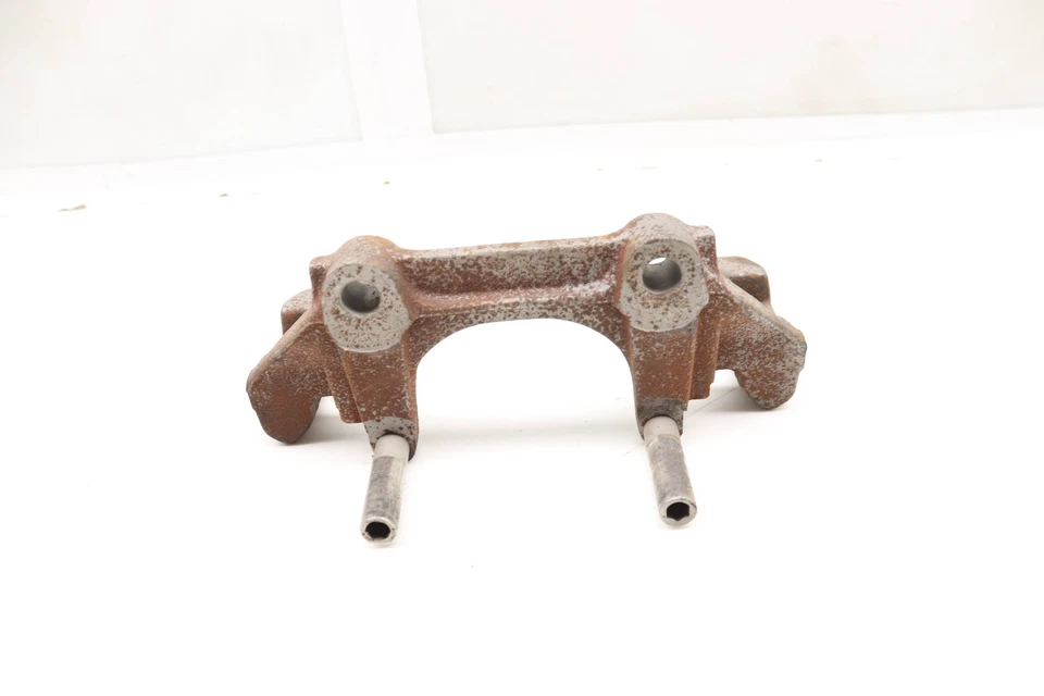 DELANTERO - SOPORTE PINZA FRENO - AUDI 100 A4 A6 S4 S6 VW BEETLE GOLF Foto 2 de 4