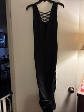 Women's Sleeveless Gown - Size M