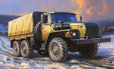 Zvzeda 3654 1/35 Ural 4320