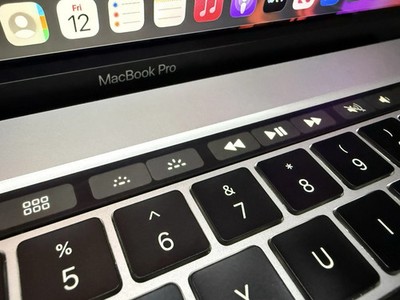 MacBook Pro 16'' 2019 i7 16GB RAM 512GB SSD Radeon GPU TAHOE 2025 + WARRANTY