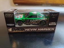 1/64 NASCAR 2023 KEVIN HARVICK HUNT BROTHERS PIZZA CAMO GREEN LIONEL