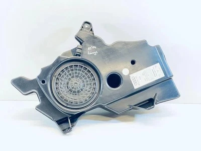 AUDI A3 Sportback 8PA Subwoofer 8P3035382 1.90 Diesel 77kw 2006 30694142 - Photo 1/4