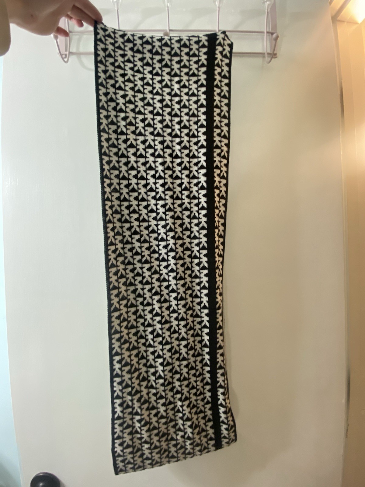 Michael Kors Women's Knit Scarf MK Logo, Black And White