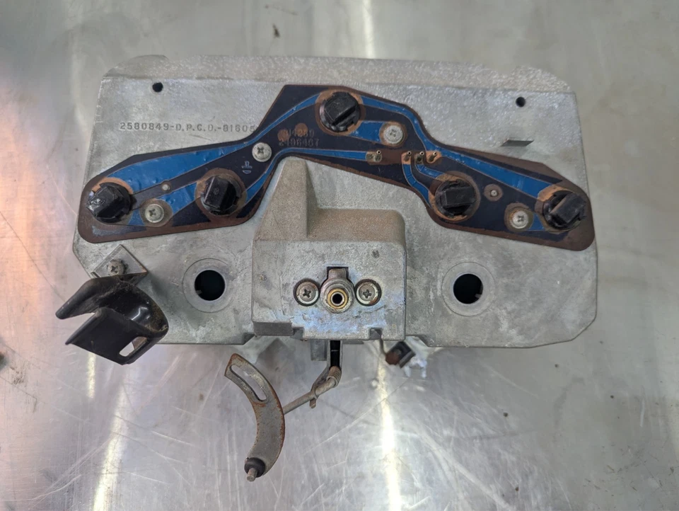 Plymouth Fury Gage Cluster 1966 2580849 Mopar Foto 3 de 4