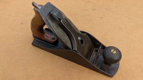 Antique Stanley Bailey #4 1/2 Bench Plane Made in USA Type 10?