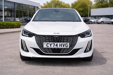 Peugeot 208  1.2 Hybrid 136 GT e-DSC6 Fuel-efficient. Low Mileage 1 Owner