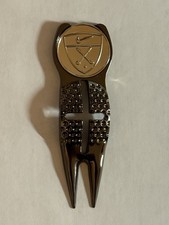 Nike Swoosh Older Vintage Style Crosshairs Divot Tool  1" Coin Golf Marker