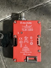 ALLEN BRADLEY TLS1-GD2 Guard Master Safety Switch 440G-T2NBBPH-1R