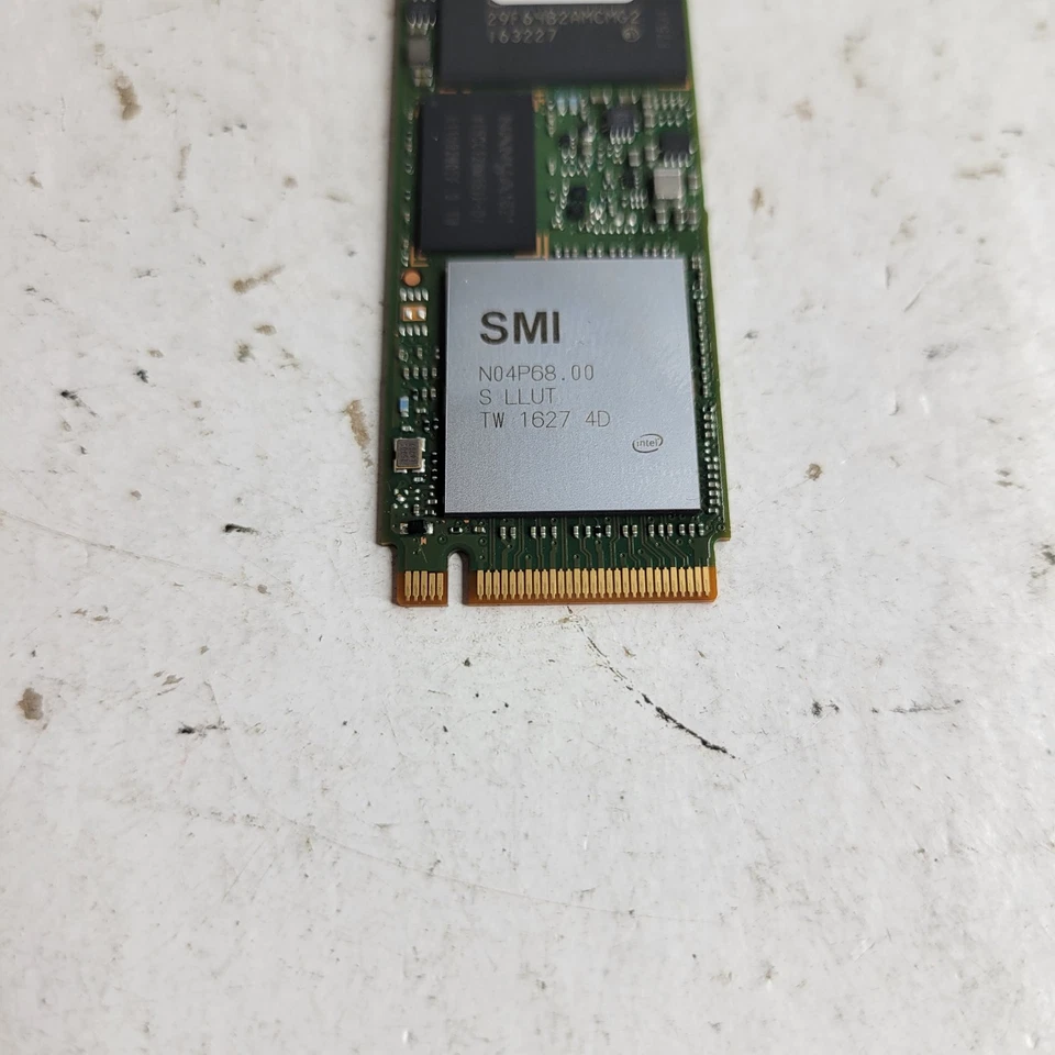 Intel 600p SSDPEKKF256G7L 256 GB NVMe 80mm Solid State Drive - Image 3 of 4