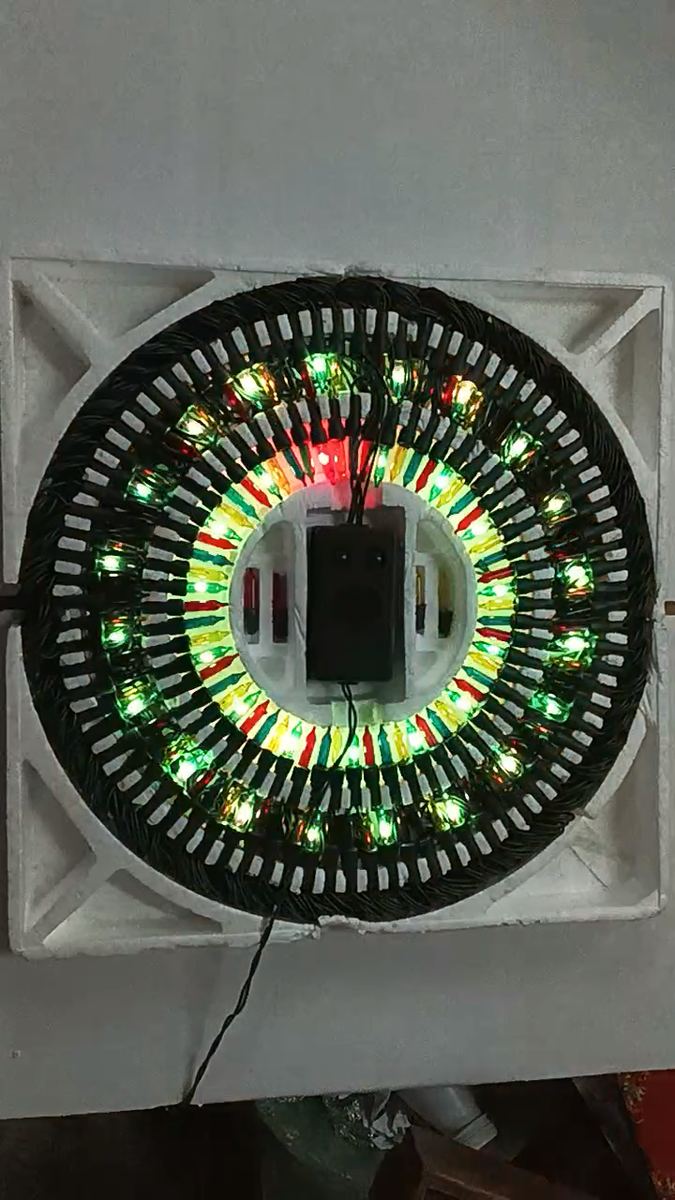 VINTAGE 90'S CHRISTMAS 140 MUSIC TREE COLOR LIGHTS TWINKLE