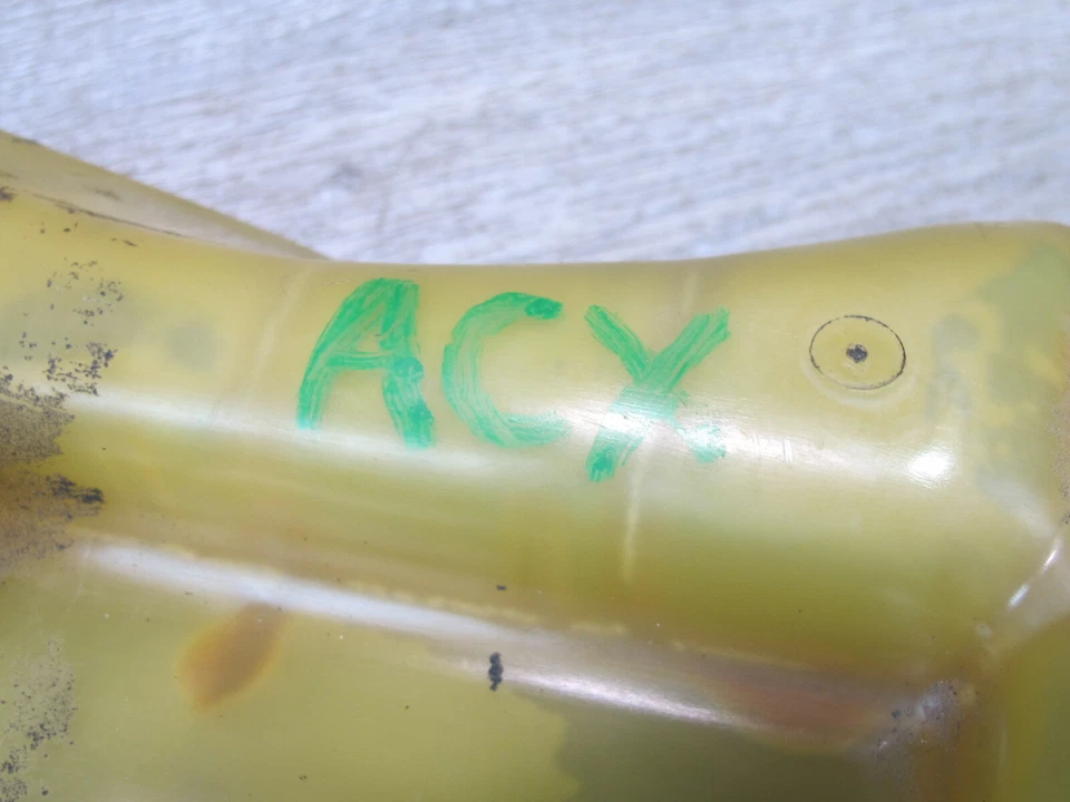 2004-2009 CADILLAC XLR ДВИГАТЕЛЬ ОХЛАЖДАЮЩАЯ ЖИДКОСТЬ EPXANSION ПЕРЕЛИВ РЕЗЕРВУАР БАК - Изображение 2 из 4