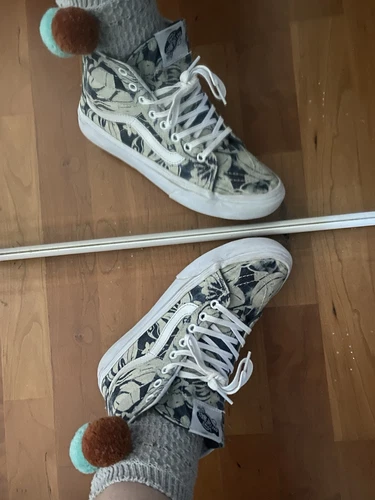 Sneakers Vans Hi Sk8 con lacci floreali e zip 7 5