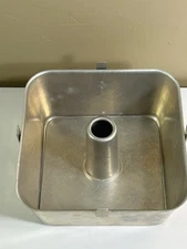 Vtg Wear Ever 2740 Angel Food Cake Pan 9x9x4 Square 2pc Aluminum Tube Baking B45