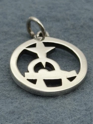 Retired James Avery Open Manger Disc Nativity Charm Pendant Uncut Loop 925 - product listing photo