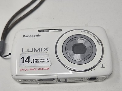 Panasonic LUMIX DMC-S3 14.1MP MEGAPIXEL Digital Camera White