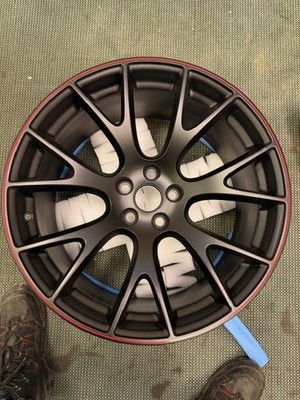 2  neuwertige Callenger Hellcat Alufelgen 20*9,5 ET18,5 5*15