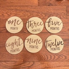 Baby Monthly Milestone Wooden Discs Set Photo Prop Newborn First Year Milestones