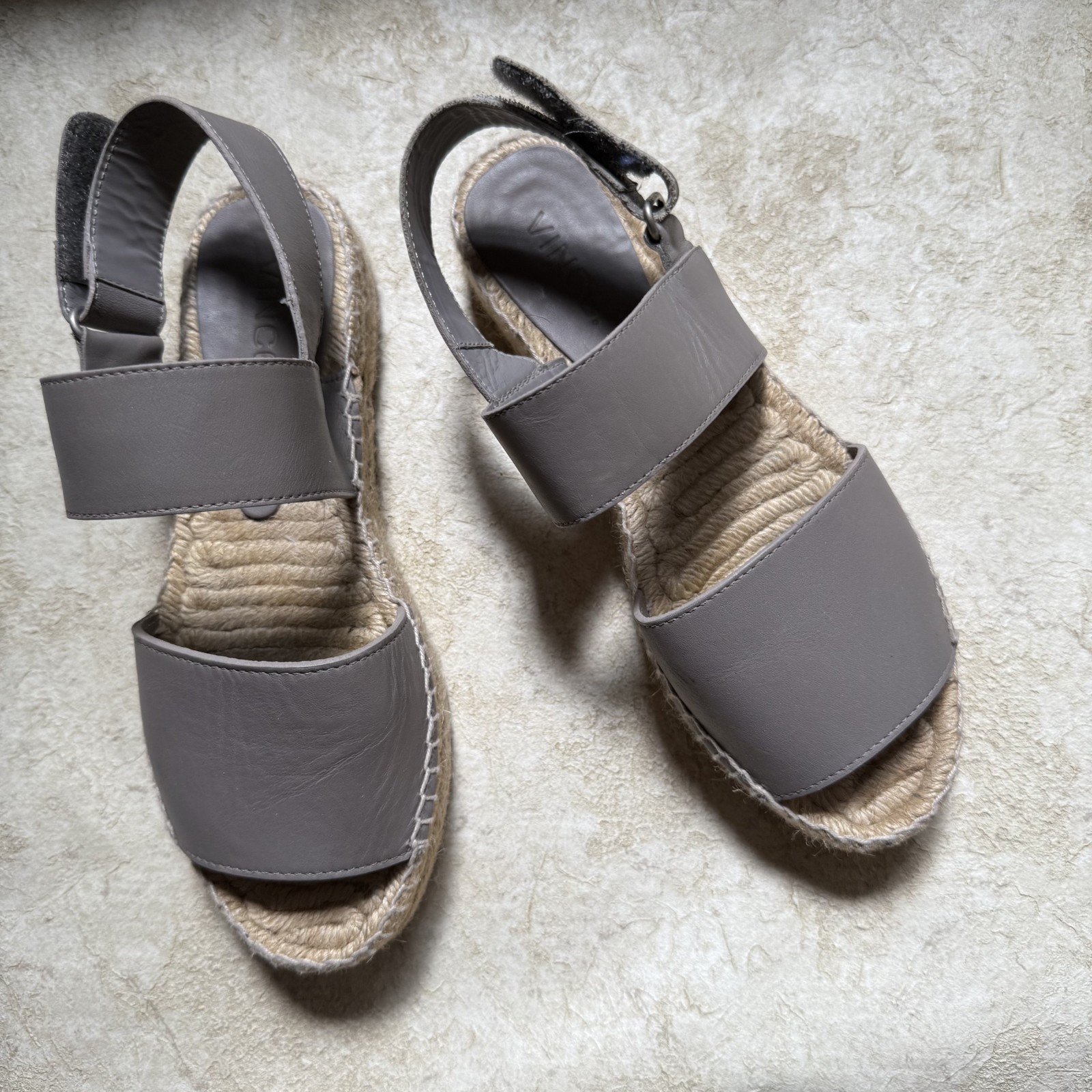 APL Sandali con plateau espadrillas grigi Vince taglia 6 M