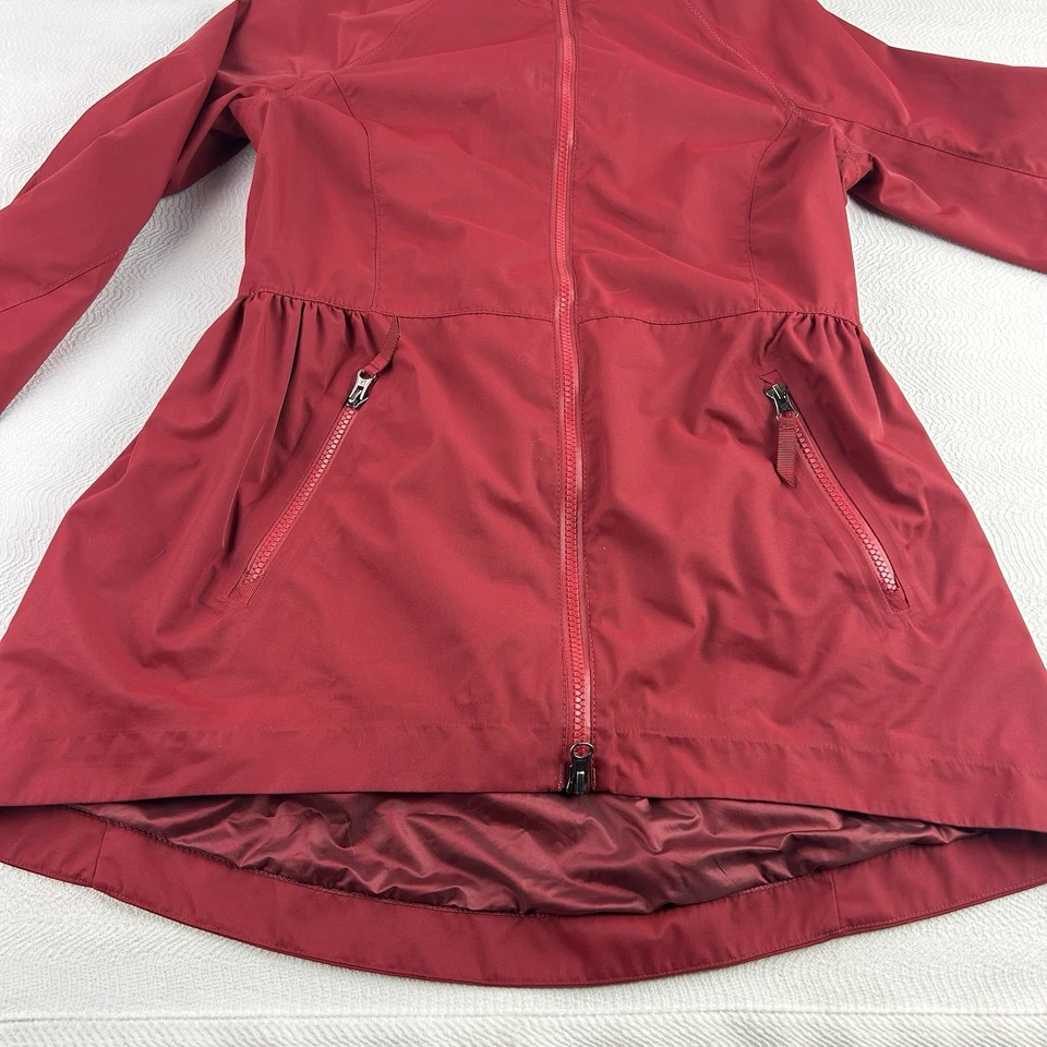 Chaqueta de Lluvia Lululemon Rain For Daze II Talla 4 Preparación Roja Impermeable $198 Foto 3 de 4