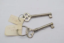 Lot 2 Vintage Antique Skeleton Key Door Lock Vintage Door Trunk Craft Steampunk