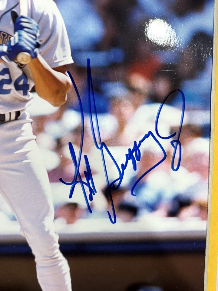 KEN GRIFFEY JR AUTOGRAPHED SIGNED 8x10 PHOTO FRAMED W/GRADED RC JSA MARINERS - Image 3 of 4