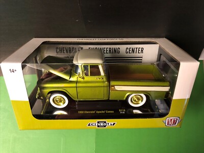2024 M2 Machines 1/24 1958 Chevrolet Apache Cameo CHASE R118