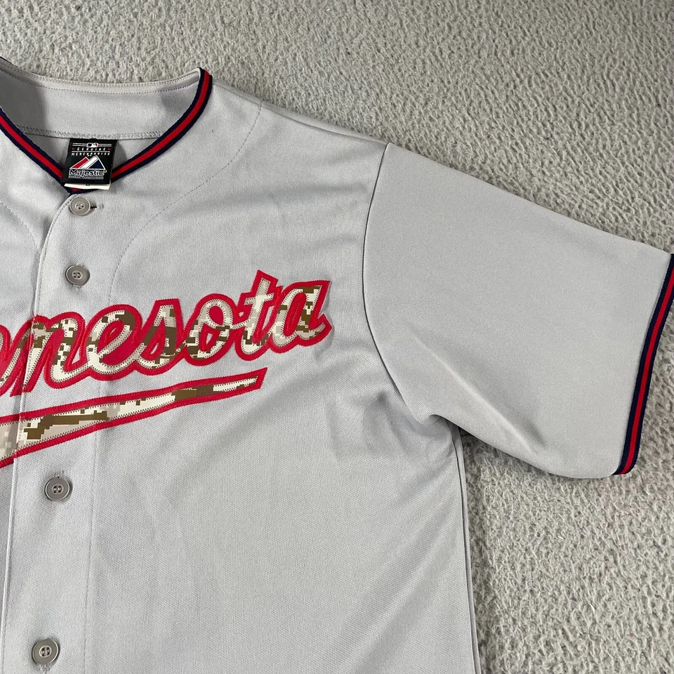 Camiseta de béisbol majestuosa de los gemelos de Minnesota Joe Mauer #7 camisa camuflada mediana EE. UU. * Foto 3 de 4