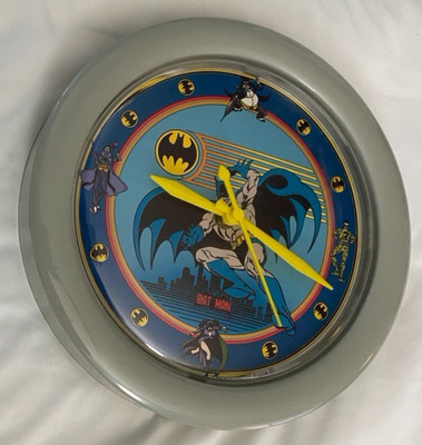 Vintage Electro Optix 1989 Batman Wall Clock  Gray Plastic #20144 Working!