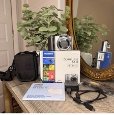 MINT Olympus SZ-12 Digital Point-and-Shoot 24x Zoom 14.0mp With 4GB SD Card, Bag