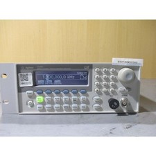 Agilent / Keysight 33220A 20 MHz Function /Arbitrary Waveform Generator Used