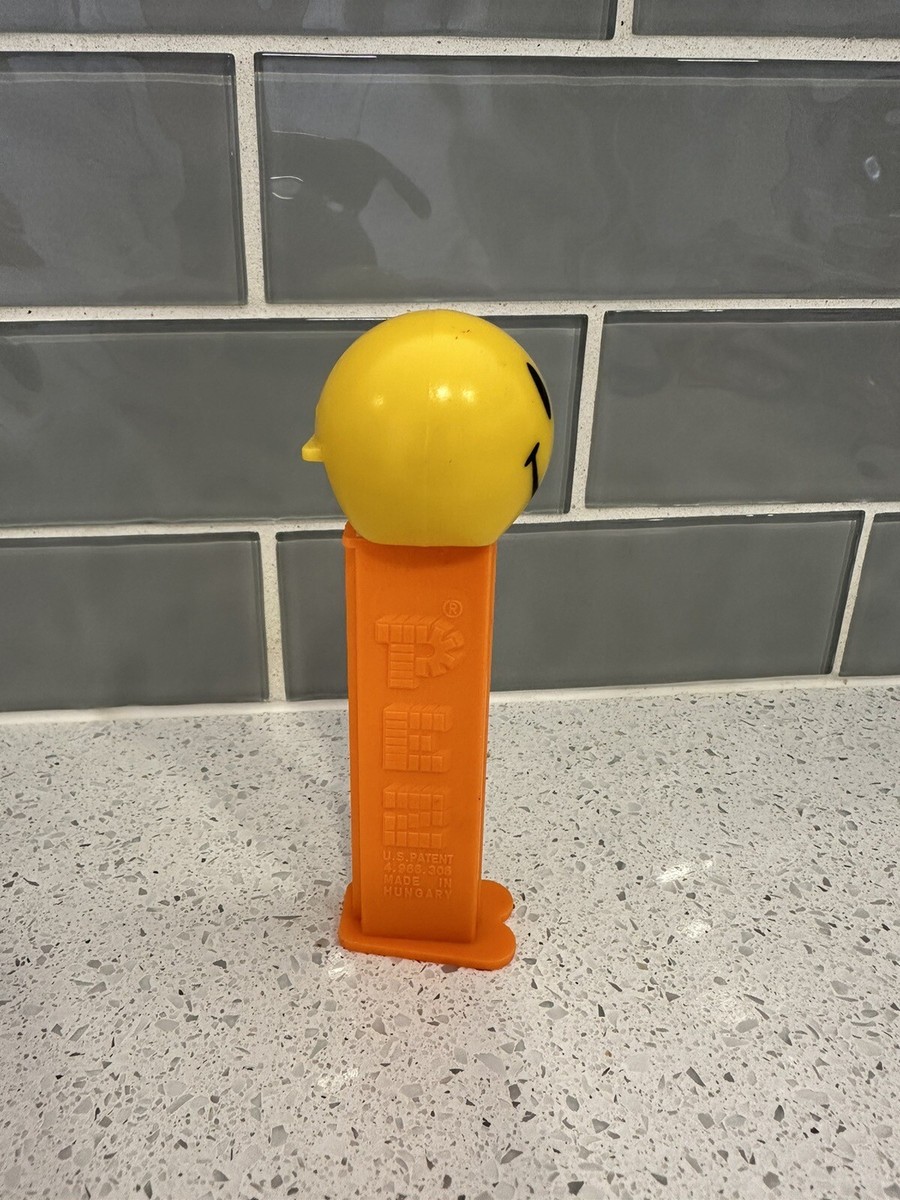 PEZ Funky Faces- Smiley face -yellow head w/orange 4.9 Hungary