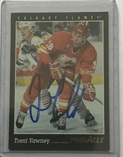 TRENT YAWNEY CALGARY FLAMES SIGNED PINNACLE 1993-94 CARD #123 AUTOGRAPH