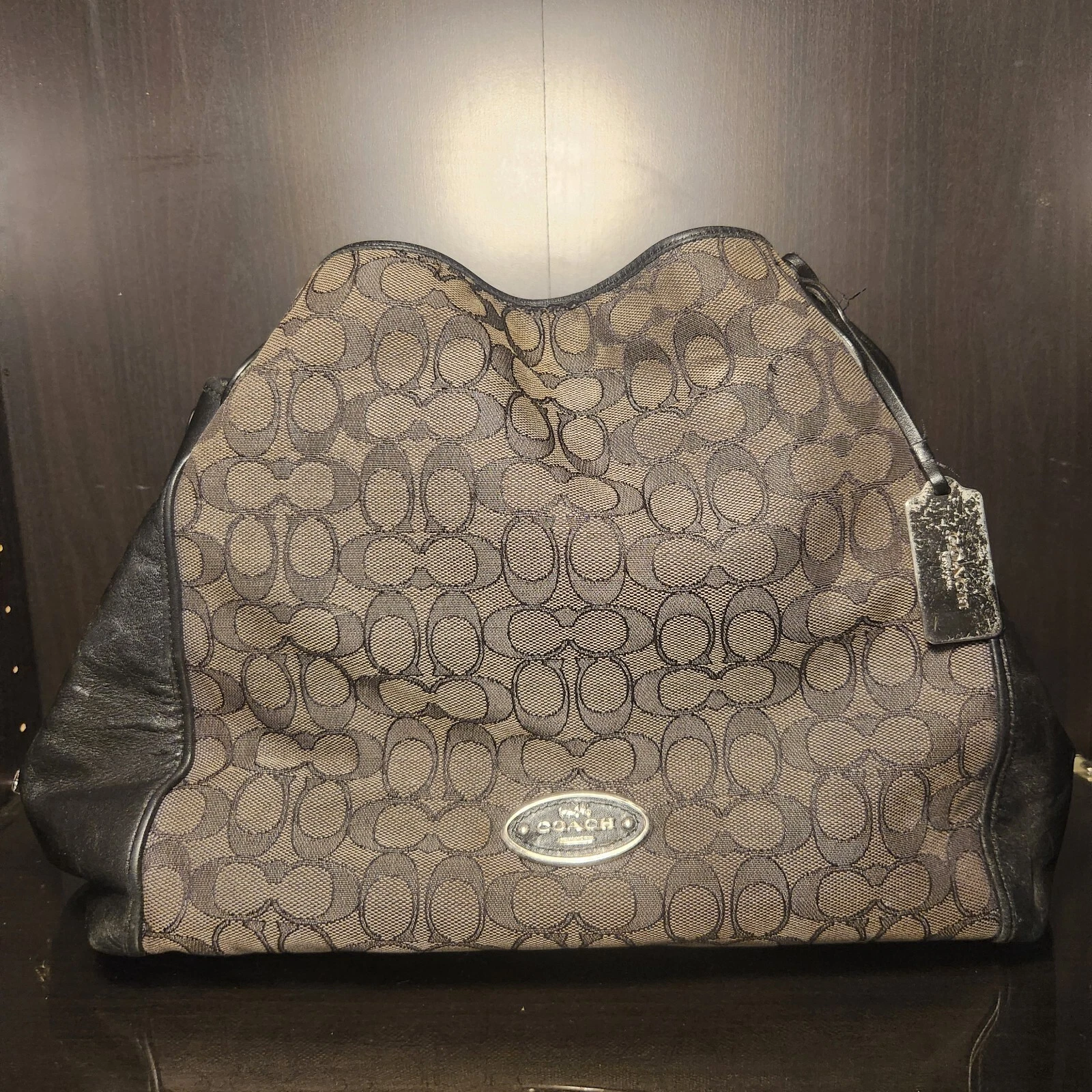 Borsa Coach grande dettagli in pelle jacquard danneggiata e sporca