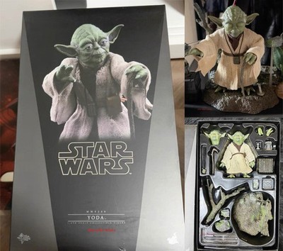 HotToys MMS369 Star Wars Master Yoda 1.0 1/6 Action Collectible Figure