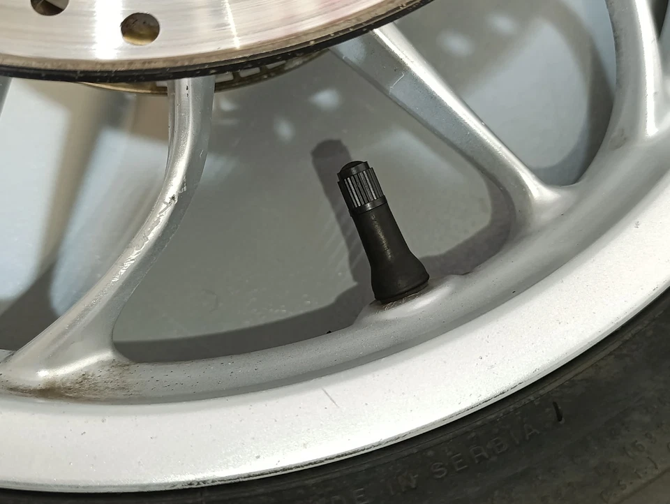 REAR WHEEL CERCHIO POSTERIORE PIAGGIO MEDLEY 125 150 4T ANNI 16/18 112587 - Immagine 3 di 3