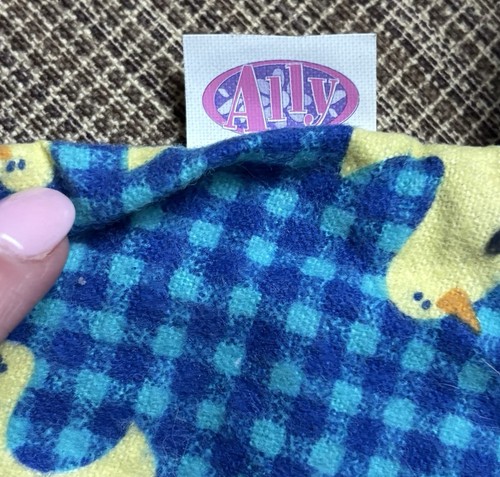 Vintage Playmates tolles Ally & Amy Puppenkleidungspaket Ente Pyjamas & rosa Kleid - Bild 4 von 7