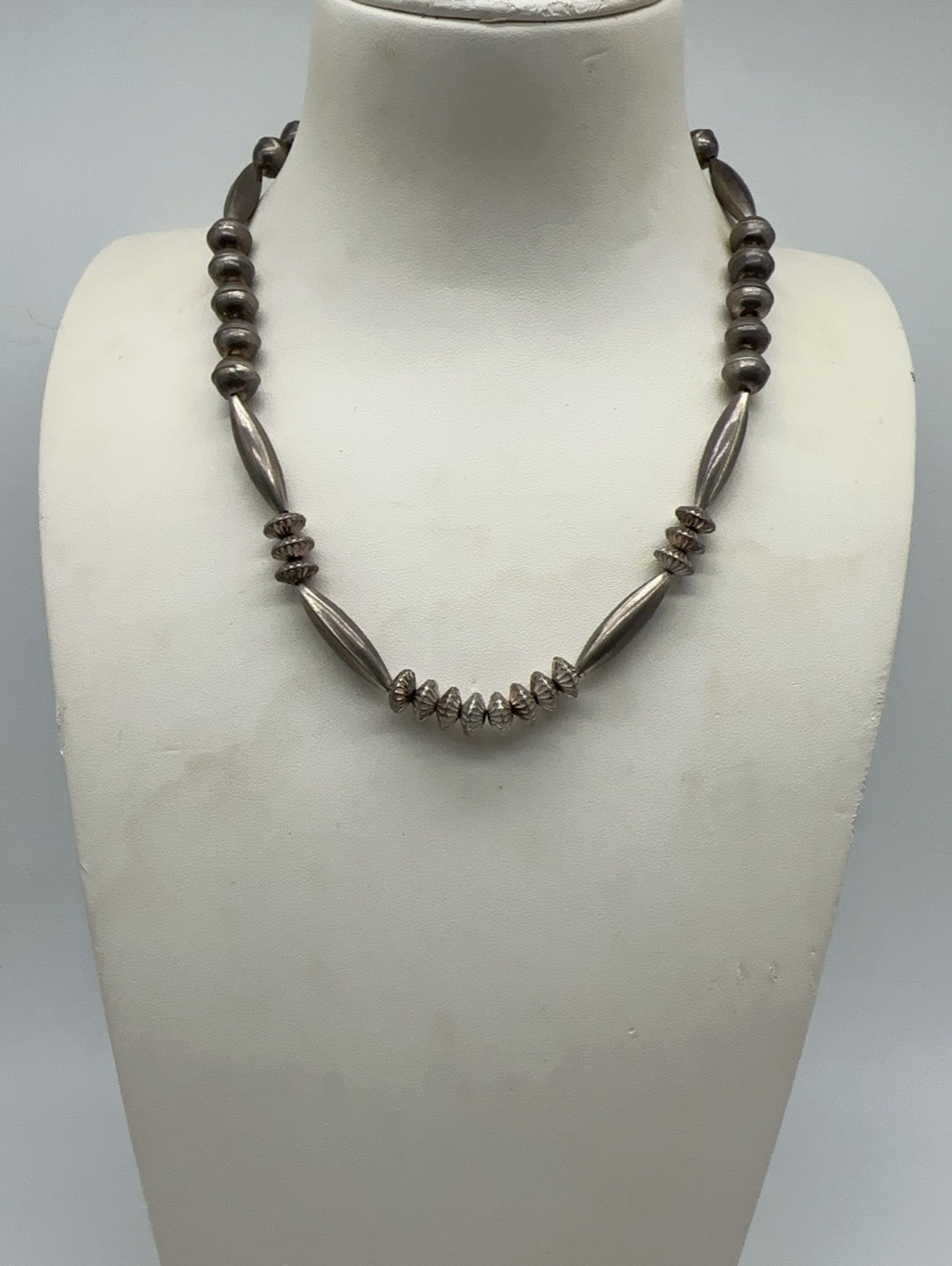 VTG Navajo Sterling Silver Pearl Bench Bead 16" Necklace 14.6g #g27